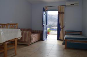 One-Bedroom Apartment with Sea View