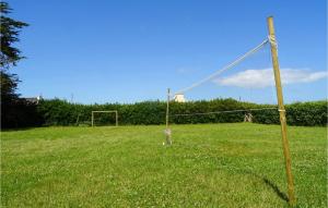 Maisons de vacances 2 Bedroom Gorgeous Home In Plouguerneau : photos des chambres