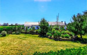 Maisons de vacances 2 Bedroom Gorgeous Home In Plouguerneau : photos des chambres