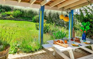 Maisons de vacances 2 Bedroom Gorgeous Home In Plouguerneau : photos des chambres