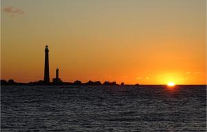 Maisons de vacances 2 Bedroom Gorgeous Home In Plouguerneau : Maison de Vacances 2 Chambres