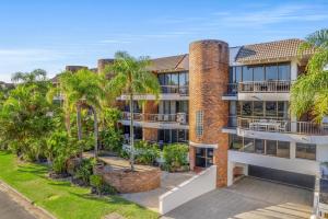 Fuller Holidays-Unit Pacific