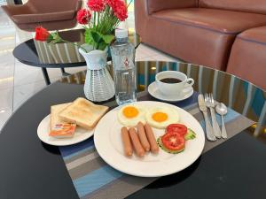 Grand Tower Inn Sathorn Hotel