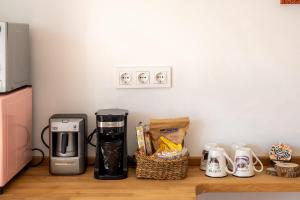 Central, Cozy, 15 Min Walk To The Beach, Fast Wi-Fi, Free Parking, 4ppl