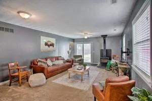 Peaceful Cottage about 8 Mi to Downtown Toledo! - 敦提