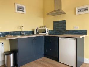 Beautiful one bed with stunning sea view