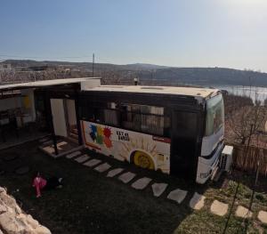 The Bus - 3-star hotels in Majdal Shams