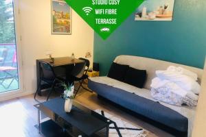 Appartements Le petit Park-studio-terrasse- piscine-WIFI FIBRE : photos des chambres