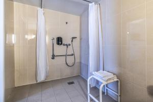 Hotels B&B HOTEL Perpignan Sud Porte d'Espagne : Chambre Double - Accessible aux Personnes à Mobilité Réduite 