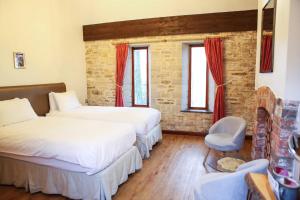 Deluxe Twin Room room in Kingston Country Courtyard