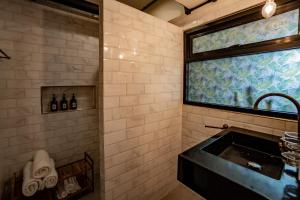 Luxury Industrial Flat 5 Mins from Nimman