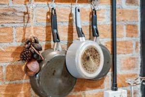 Luxury Industrial Flat 5 Mins from Nimman