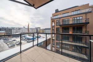 Lofts & Rosegold Luxury Stay in Elegant 1BR with Balcony in Riga Center