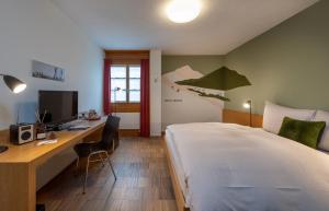 Budget Single Room room in Hotel Schweizerhof Lenzerheide