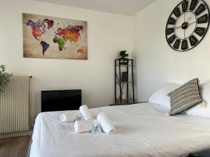 Appartements HOMEY GREY - Proche Gare et Tram - Proche centre - Balcon prive - Wifi et Netflix : photos des chambres