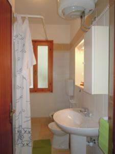 Villa with garden and barbeque 250m from the sea