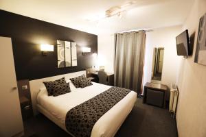 Hotels Logis Le Bourguignon : photos des chambres