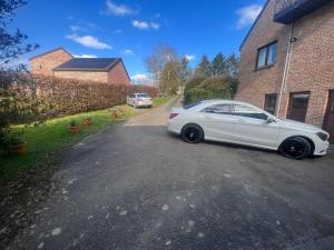 Relaxing Villa with Pool