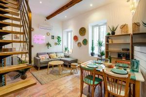 Ciotat colada beau duplex atypique à 50 m du port Classé 3 étoiles