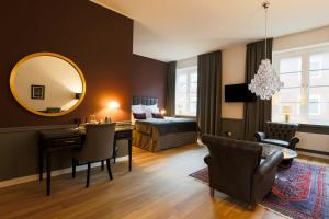 Deluxe Double Room room in Clarion Collection Hotel Cardinal