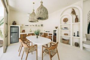 NEW Design villa Casa Alma 3BDR with private pool, Canggu