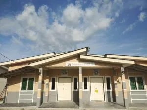 Homestay Embah Ros & Embah Lek - Lumut