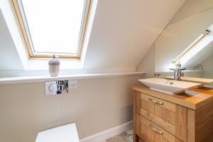 Mill House with Hot Tub