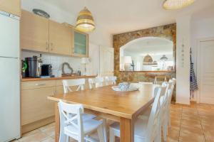 V022 - VILLA ELS OLIVARS