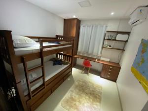 Sobrado piscina bem localizado 5 min do Flamboyant