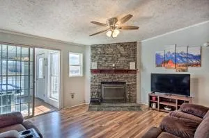 Game Room and Views Lakefront Shelby Home! - Boiling Springs