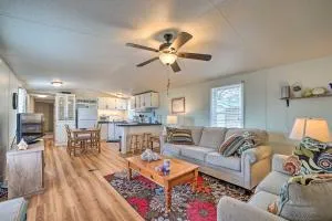 Peaceful Supply House about 2 Mi to Holden Beach! - Varnamtown