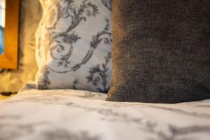 Domus House Studio Apartments in Chester city centre with Free Parking by Rework Accommodation