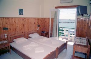 Hotel Dolphin Samos Greece