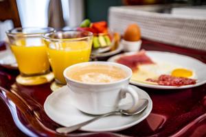 Deluxe Double or Twin Room with Balcony room in Cerretani Palace Luxury B&B