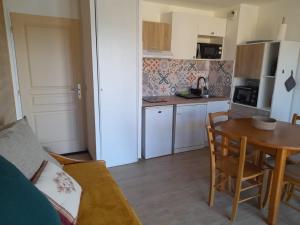 Appartements Appart agreable residence les angles : photos des chambres