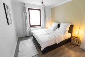 Bheaven I Golden Wave Premium Apartment