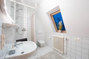 Loft mit Balkon im Historischen Altbau am Marktplatz - 75qm, DisneyPlus, 300mbs Internet