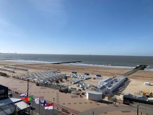 Sunny studio with seaview