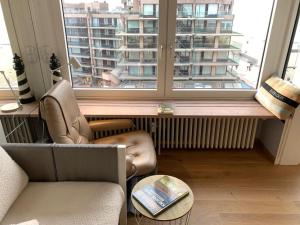 Sunny studio with seaview