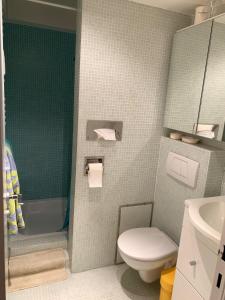 Sunny studio with seaview