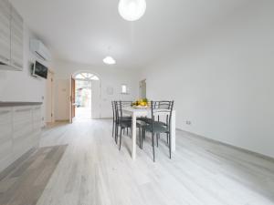 Sorrento Realty Holidays - The smile of the sun