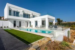 luxurious villa MOGA overlooking the sea and Gibraltar - San Roque