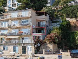 One-Bedroom Apartment with Terrace and Sea View room in Apartments StoMarica