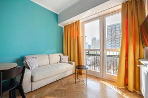 Grzybowska Sundown City Centre Apartment by BookingHost