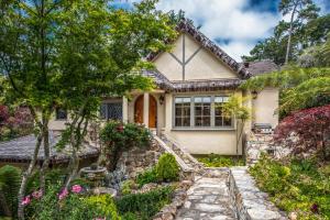 3770 Stones Throw home