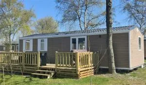 BJ Chalets - De Rug 3 - Vakantiepark Lauwersoog - Luxe chalet MET vaatwasser en inloopkast! Vroege incheck! MET AIRCO! - Lauwersoog