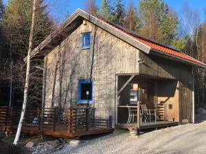 Mysig och modern Stuga på Snögård, nära havet och naturen - Kornsjø
