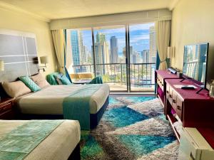 High Floor Ocean View at Surfers Paradise - Hotel Studio