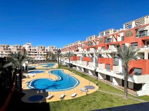 Apartment near beach with pools in Spain