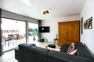 Apartments with parking space Vantacici, Krk - 20707